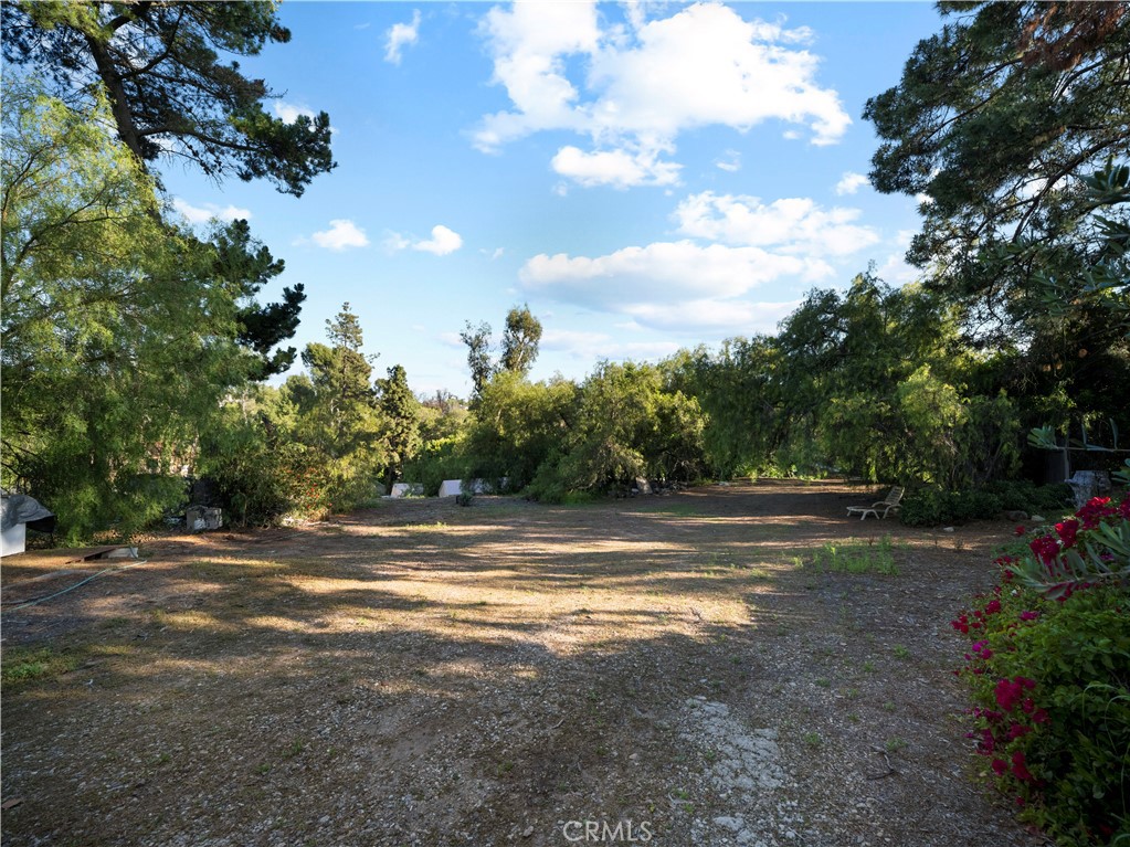 15 La Crescenta Drive