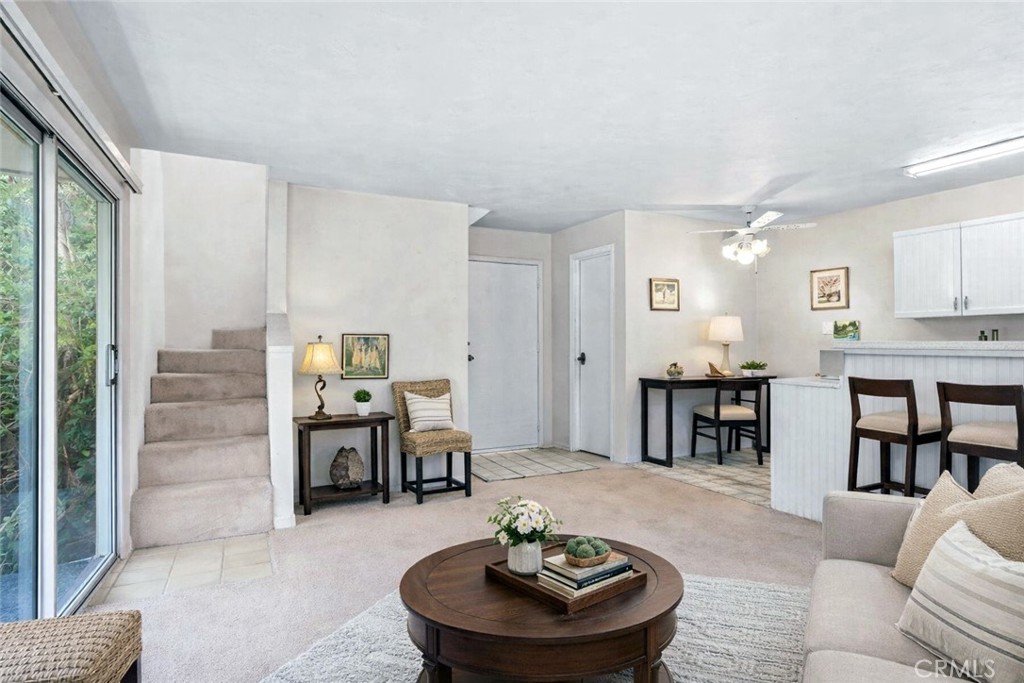 15 La Crescenta Drive