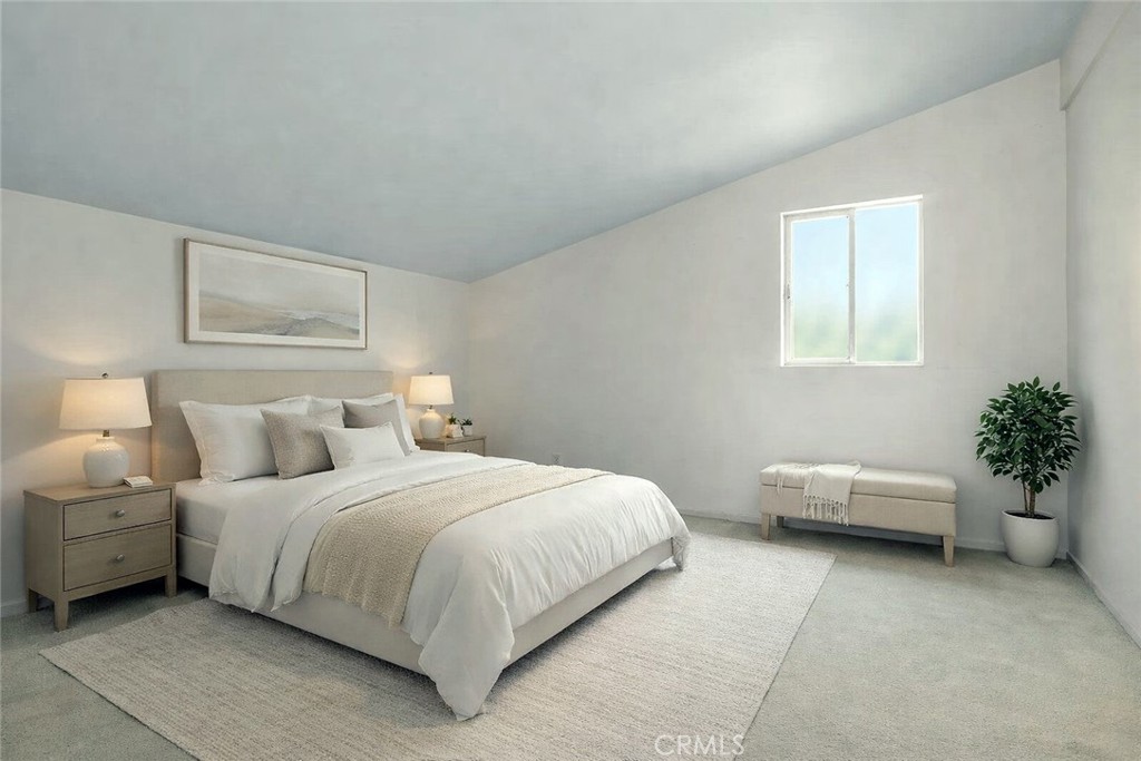 15 La Crescenta Drive