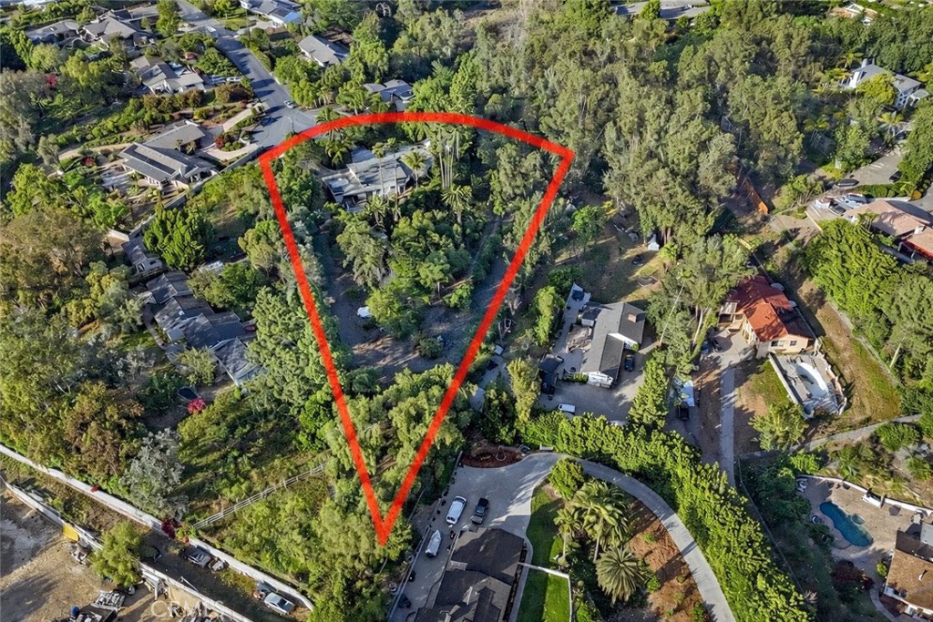 15 La Crescenta Drive