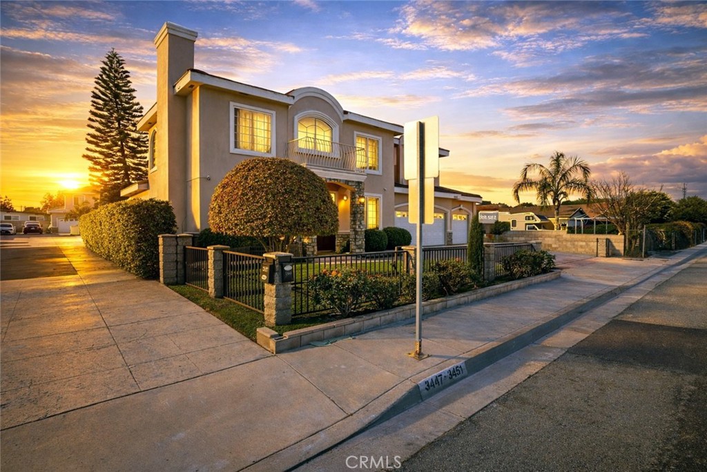 3453 Ivar Avenue
