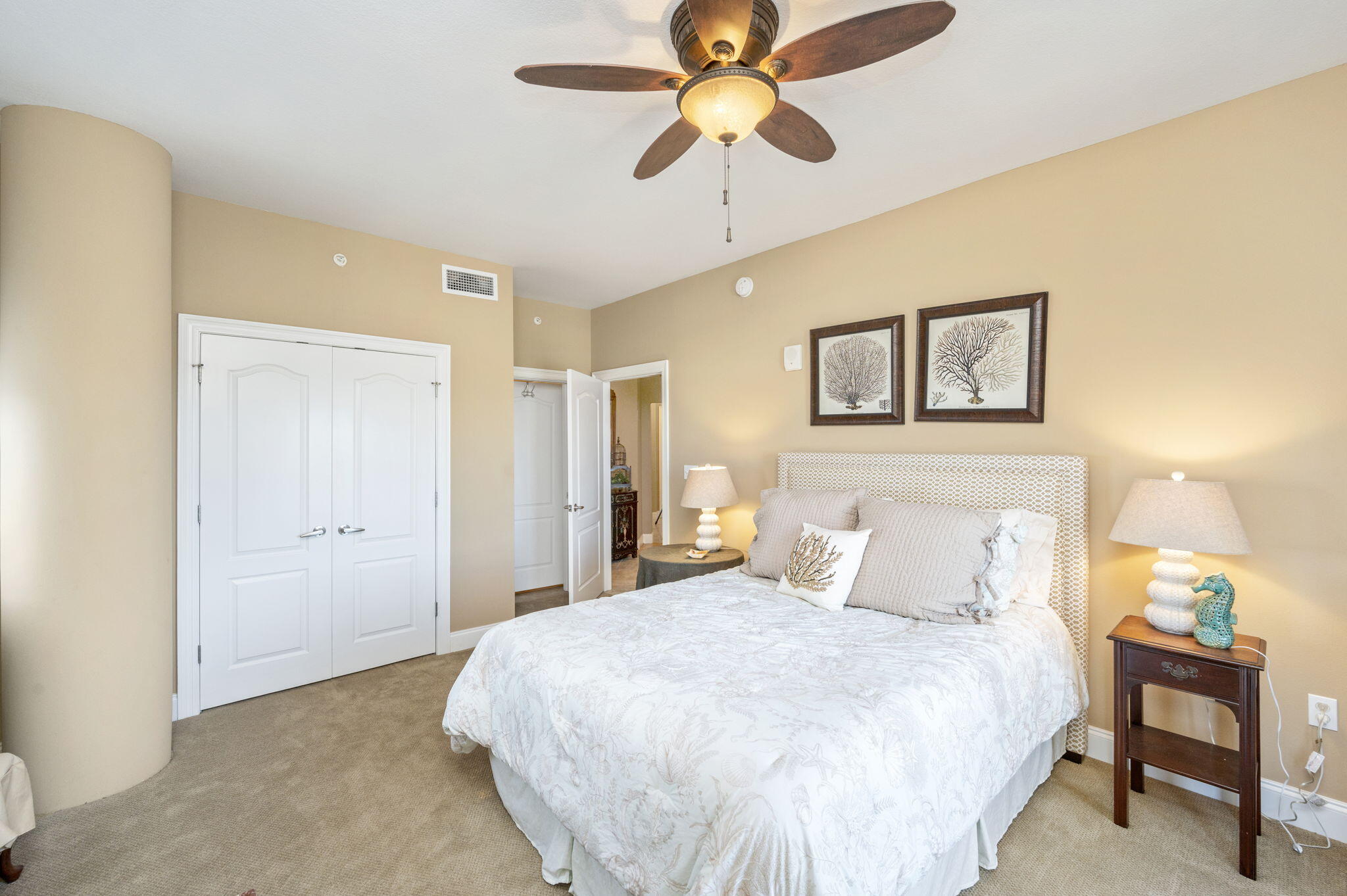 124 SW Miracle Strip Parkway, 700
