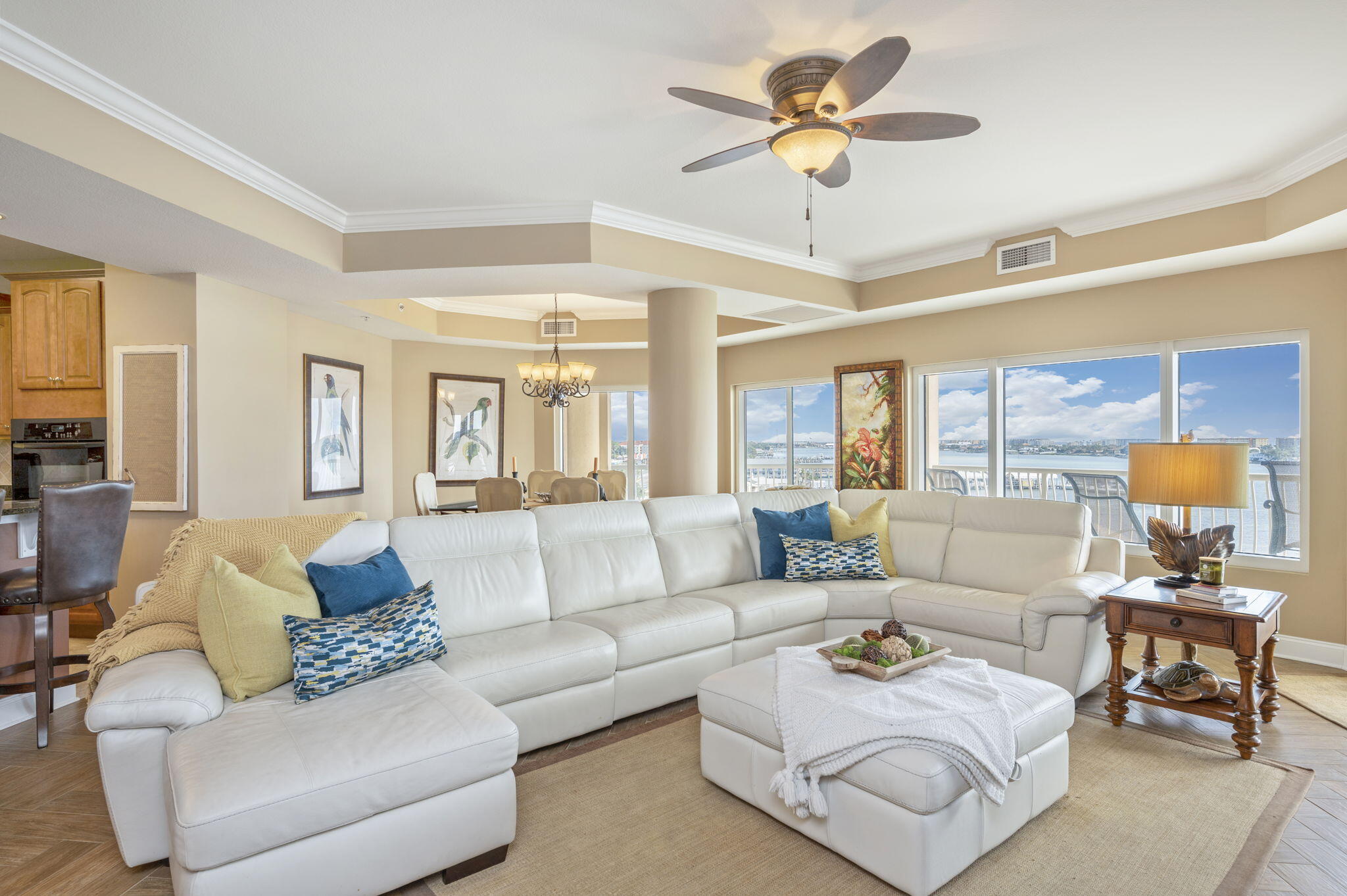 124 SW Miracle Strip Parkway, 700