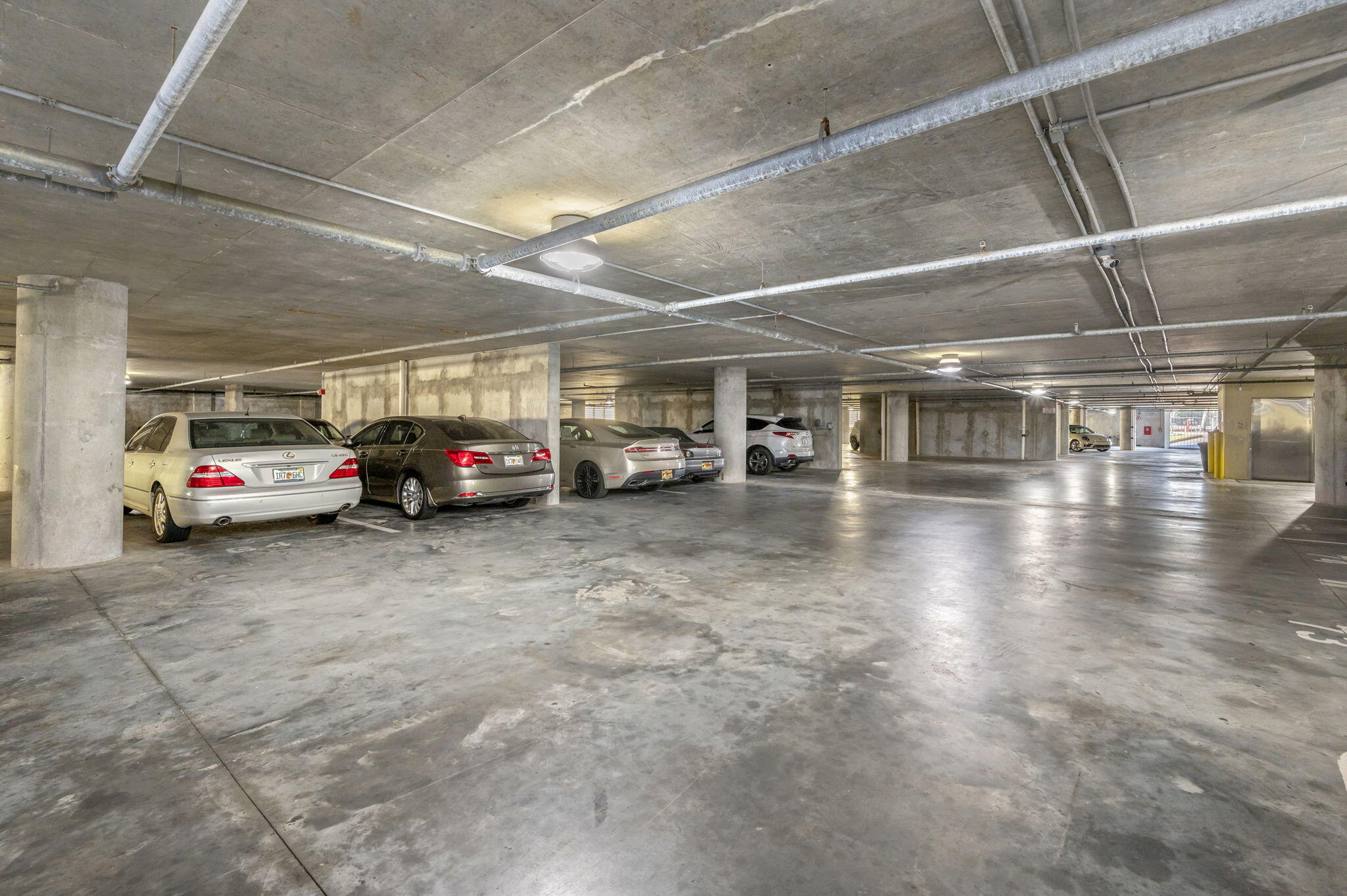 124 SW Miracle Strip Parkway, 700