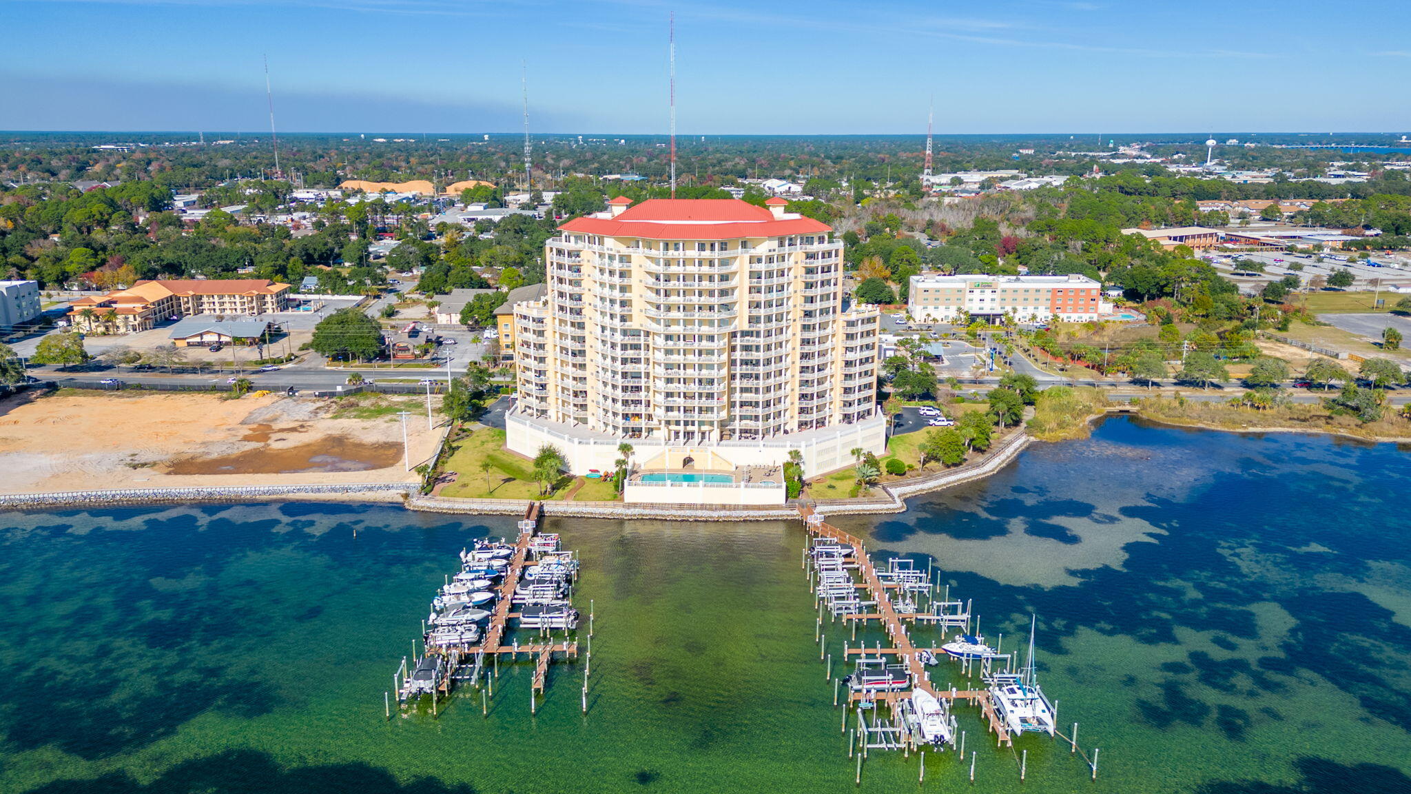 124 SW Miracle Strip Parkway, 700
