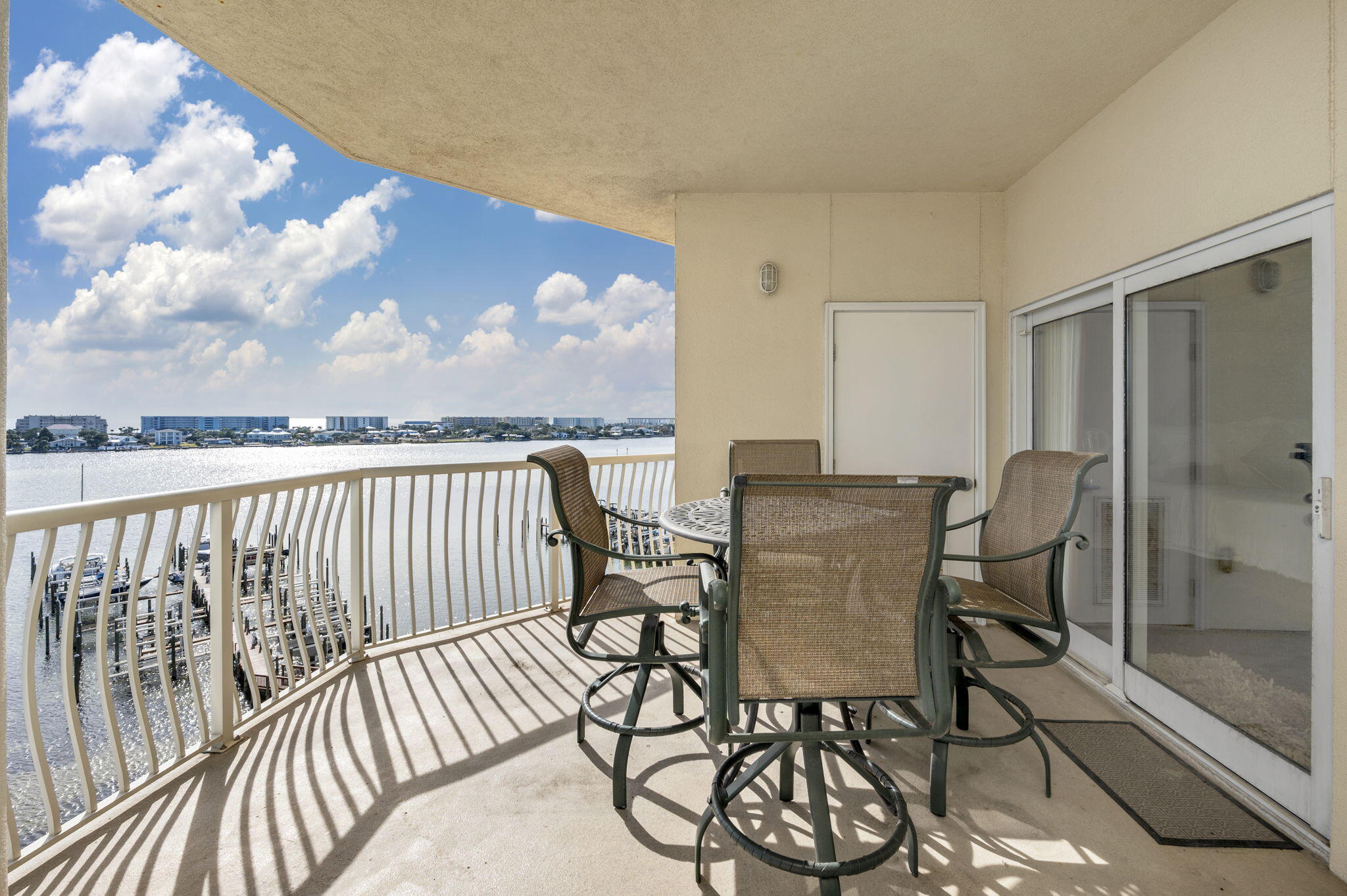 124 SW Miracle Strip Parkway, 700