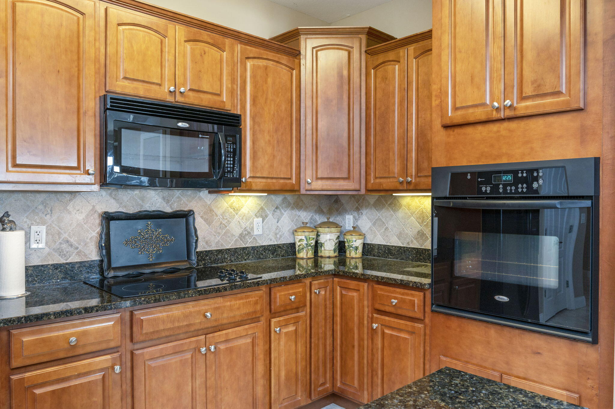 124 SW Miracle Strip Parkway, 700