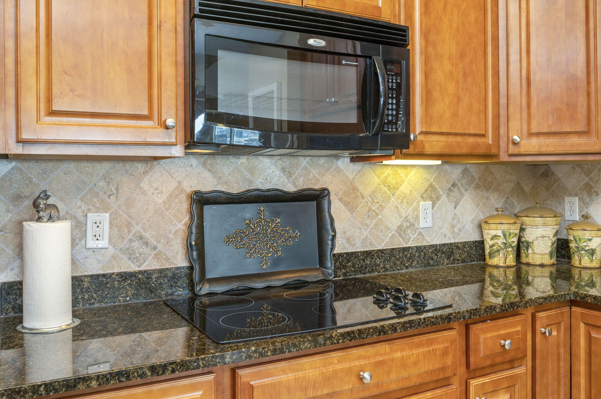 124 SW Miracle Strip Parkway, 700
