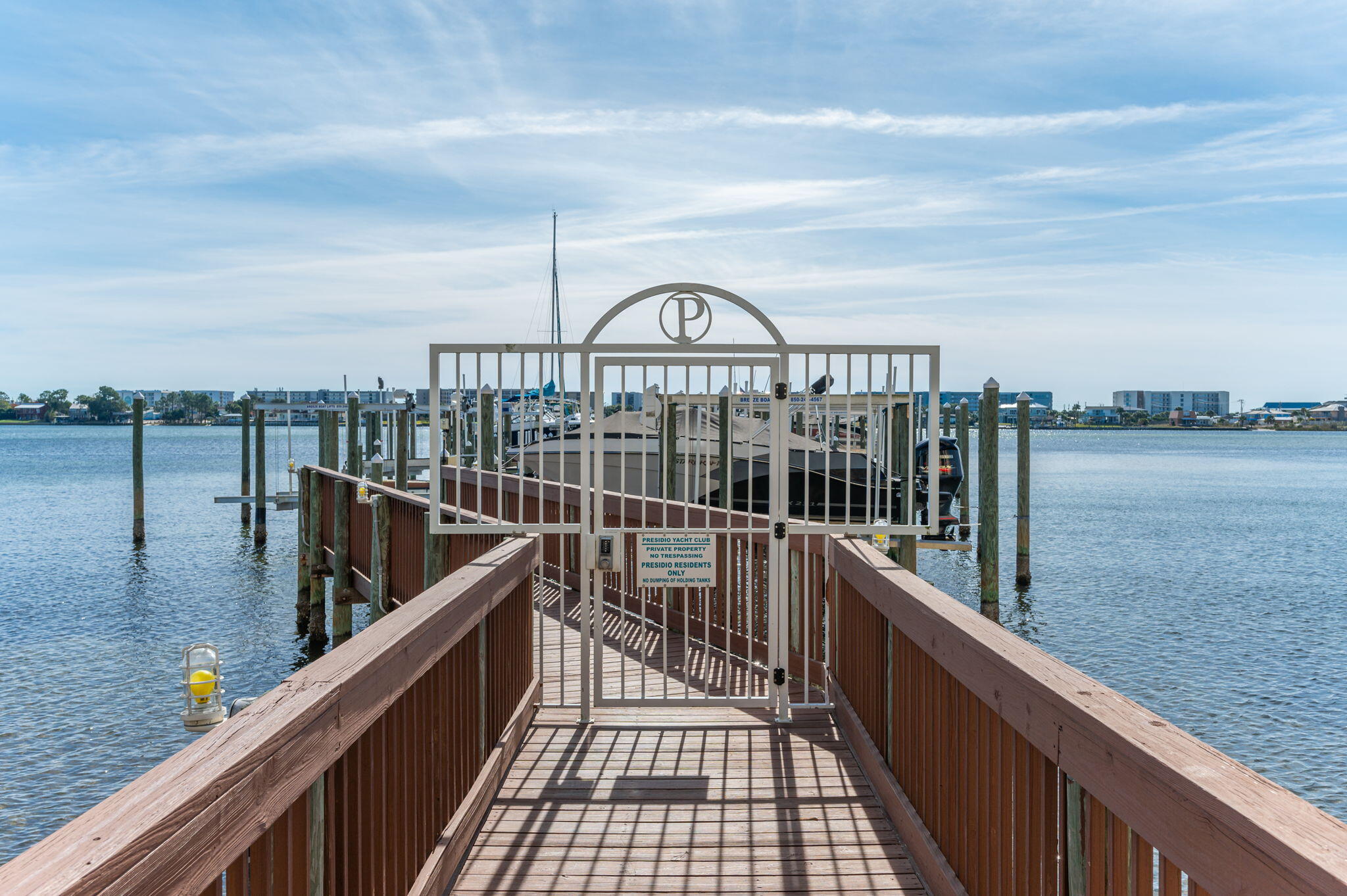 124 SW Miracle Strip Parkway, 700