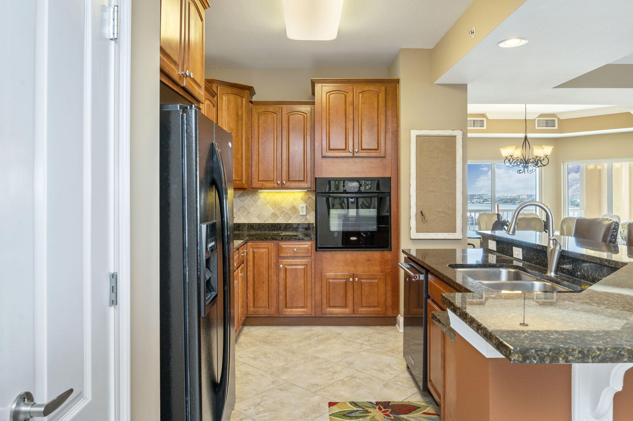 124 SW Miracle Strip Parkway, 700