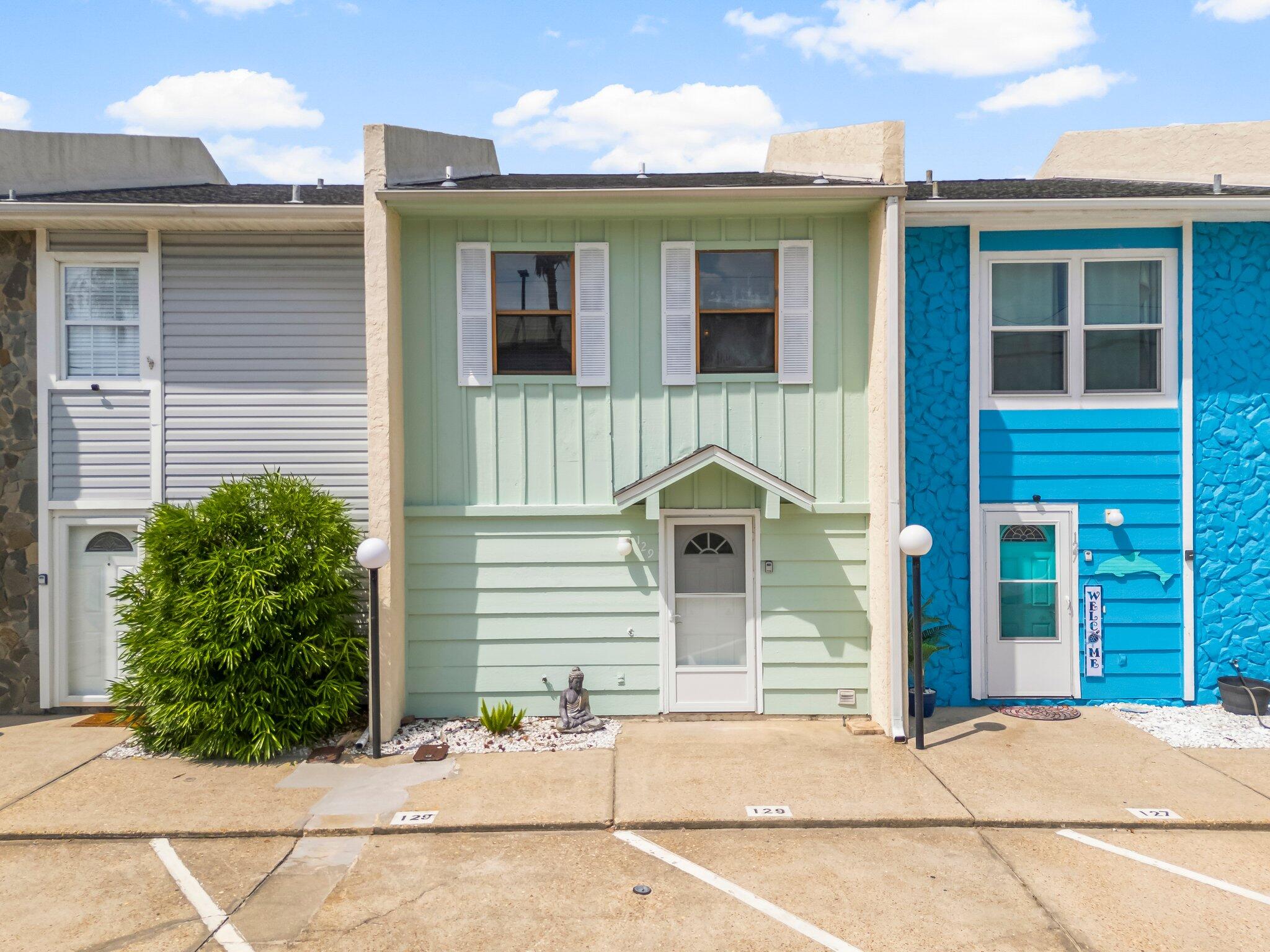 6215 Thomas Drive, 129