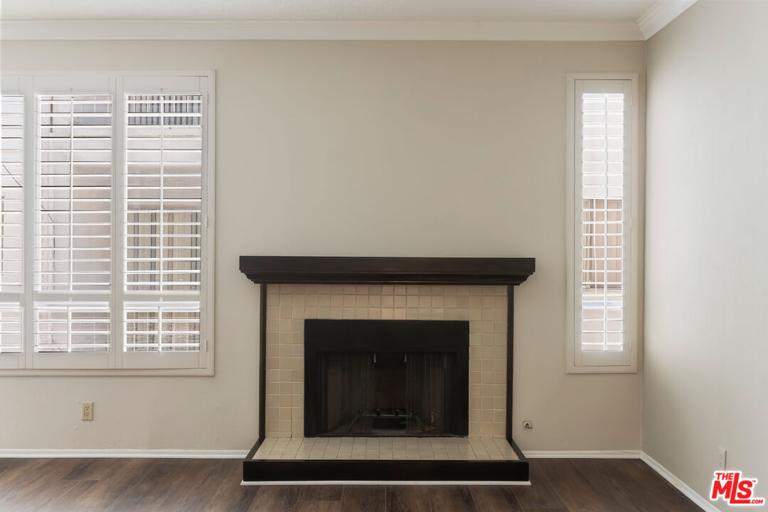 4641 Fulton Ave Unit: 203