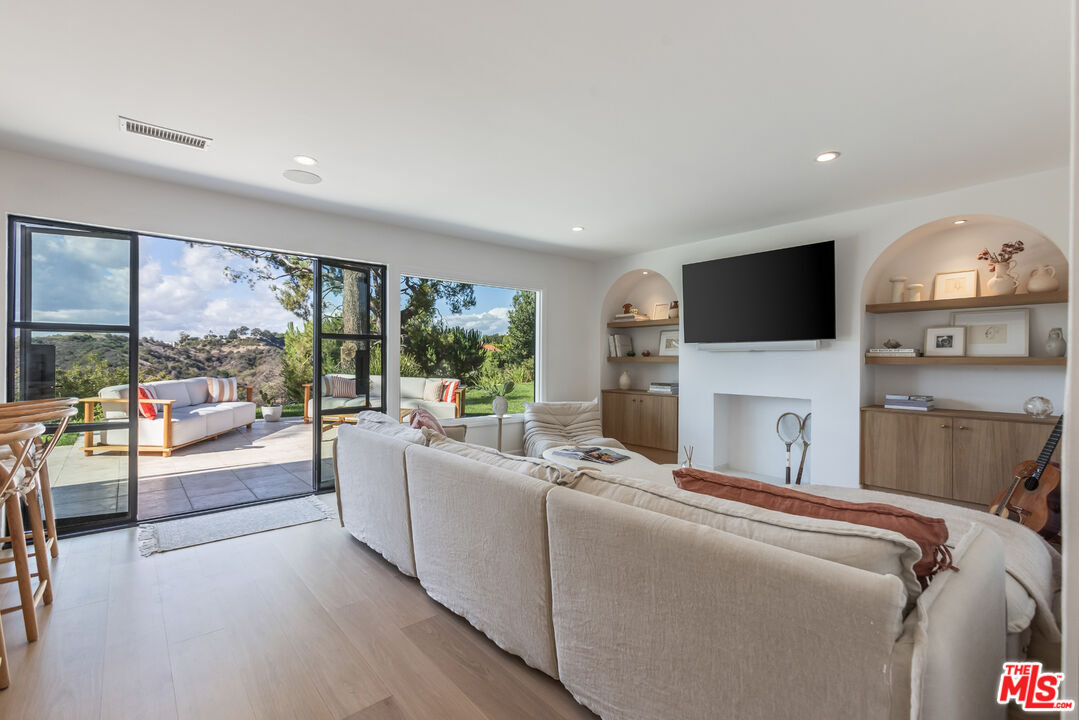 10507 Woodfield Ct Unit: 12