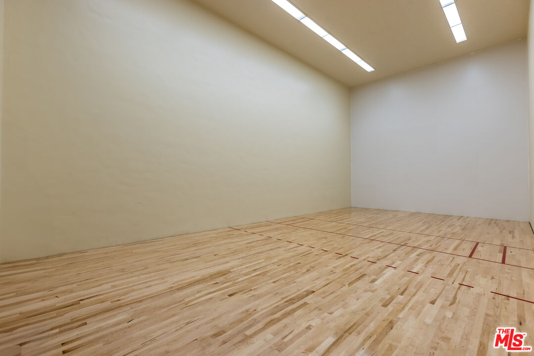 10507 Woodfield Ct Unit: 12