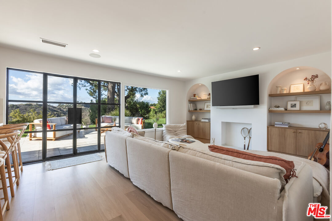 10507 Woodfield Ct Unit: 12