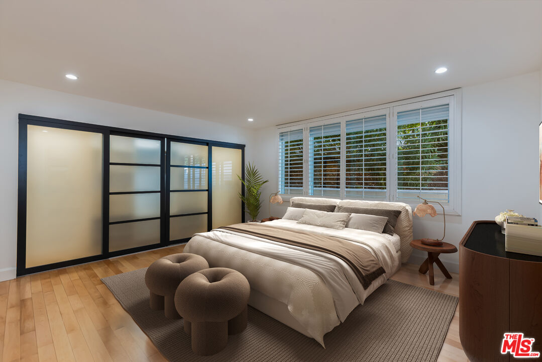 8535 W West Knoll Dr Unit: 109