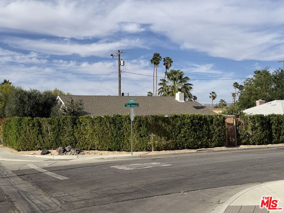 3714 E Calle San Raphael