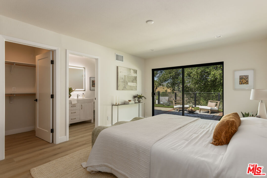 29353 Deep Shadow Dr