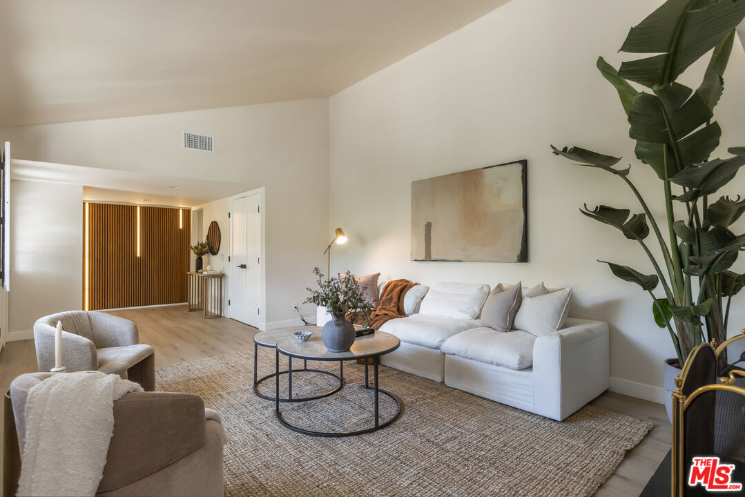 29353 Deep Shadow Dr