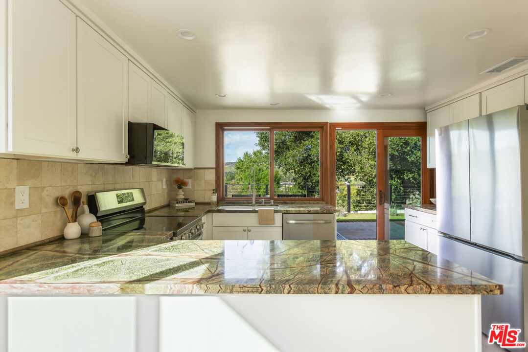 29353 Deep Shadow Dr