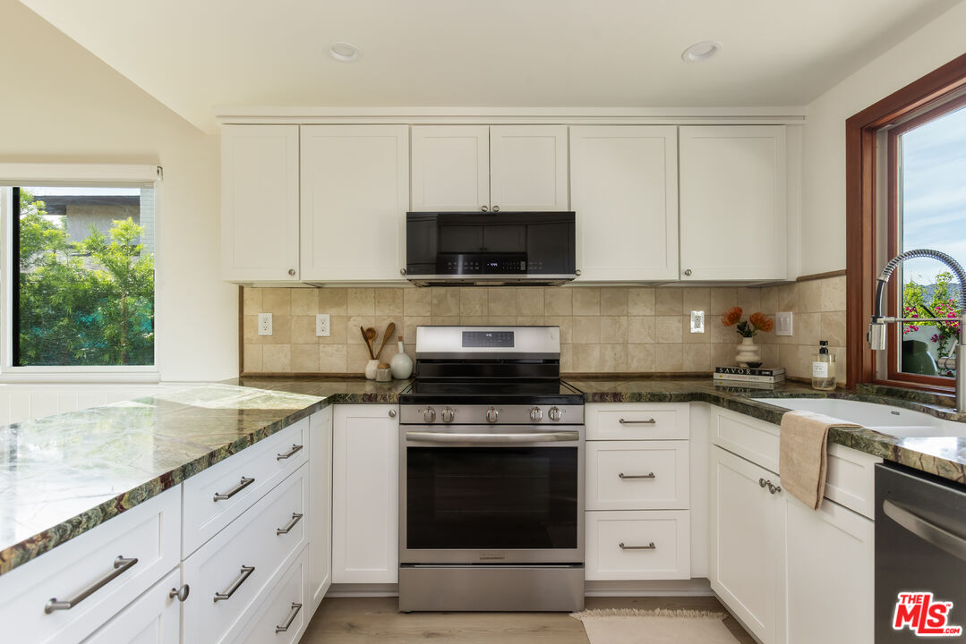 29353 Deep Shadow Dr