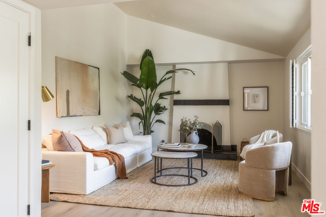 29353 Deep Shadow Dr