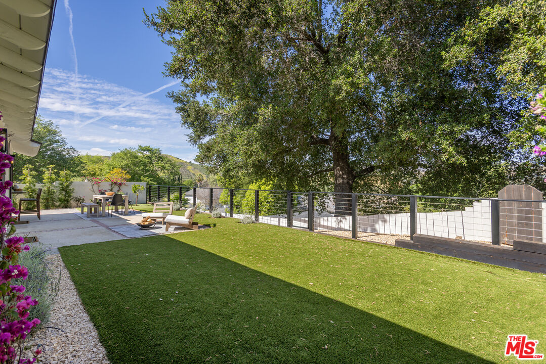 29353 Deep Shadow Dr