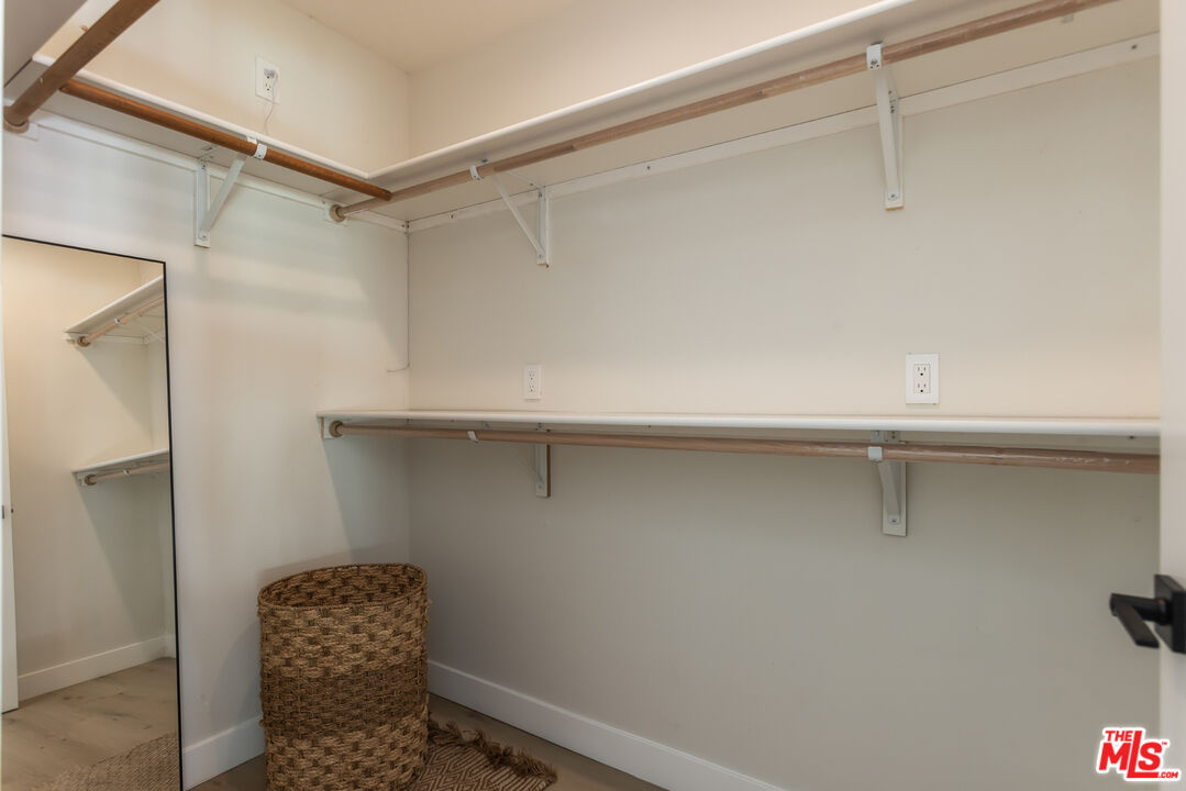 29353 Deep Shadow Dr