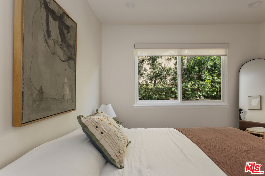 29353 Deep Shadow Dr