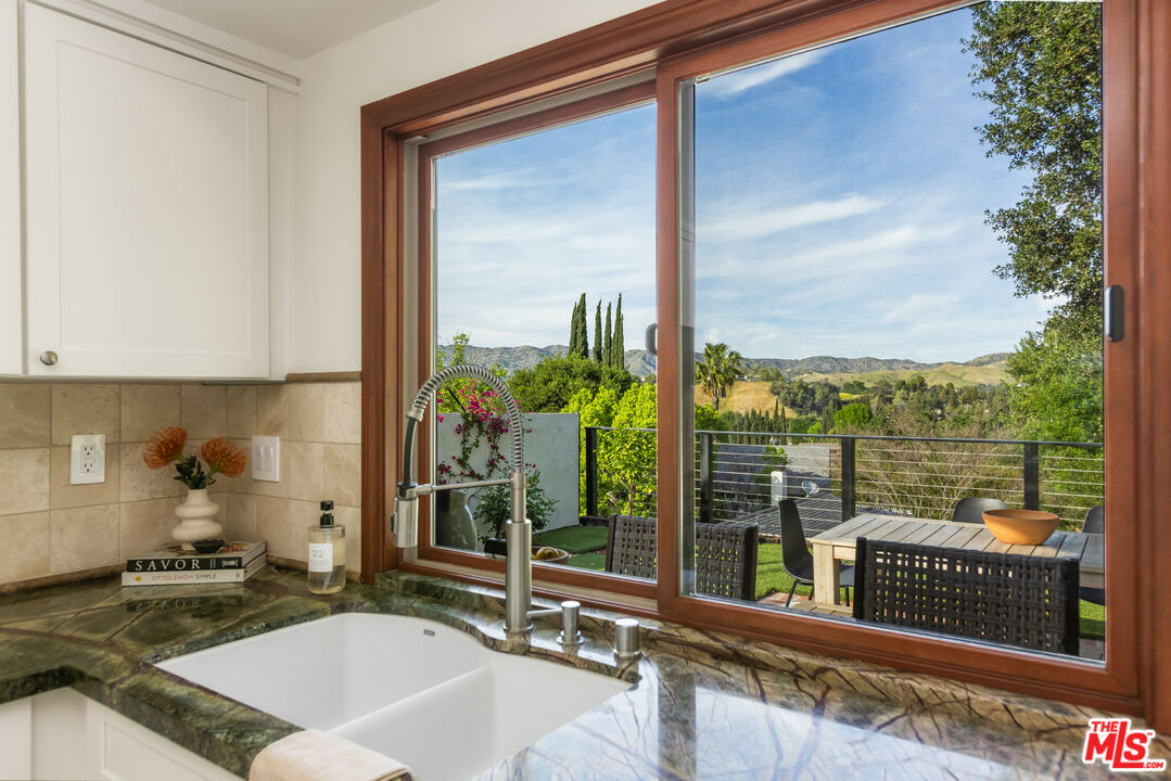 29353 Deep Shadow Dr