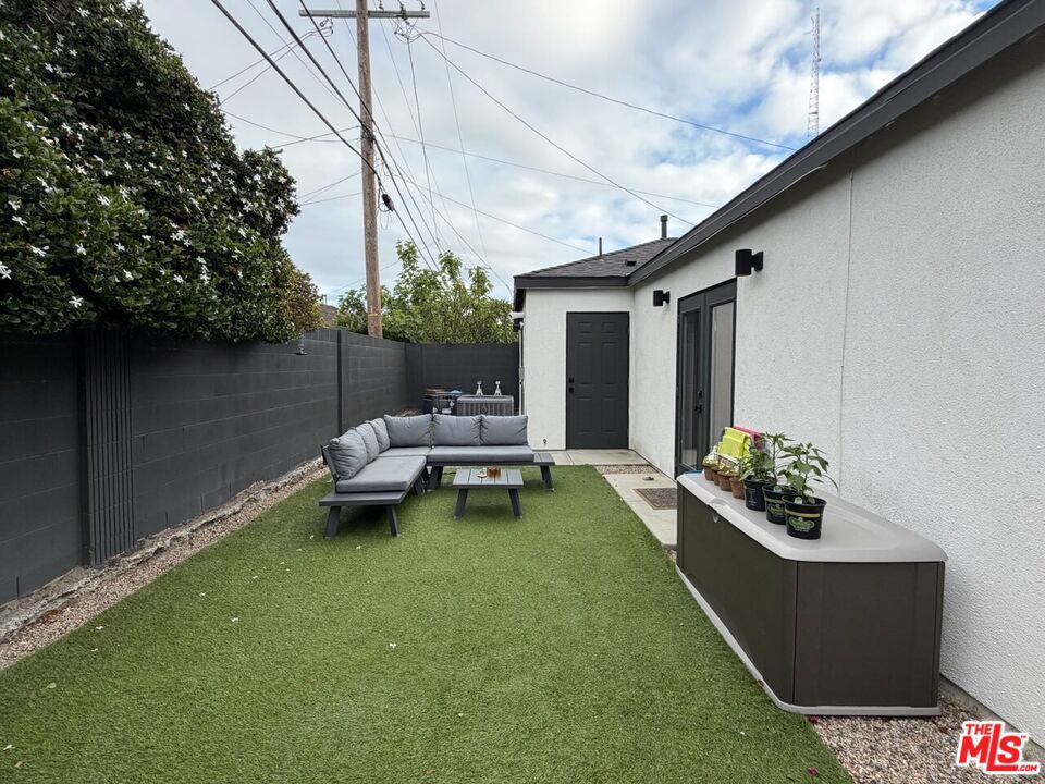 3618 Chesapeake Ave