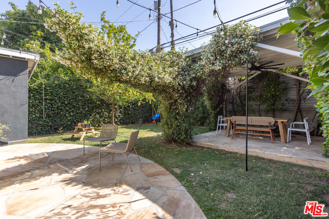 4114 Edenhurst Ave