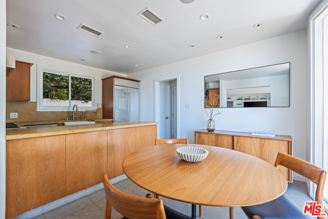 1568 Viewsite Dr