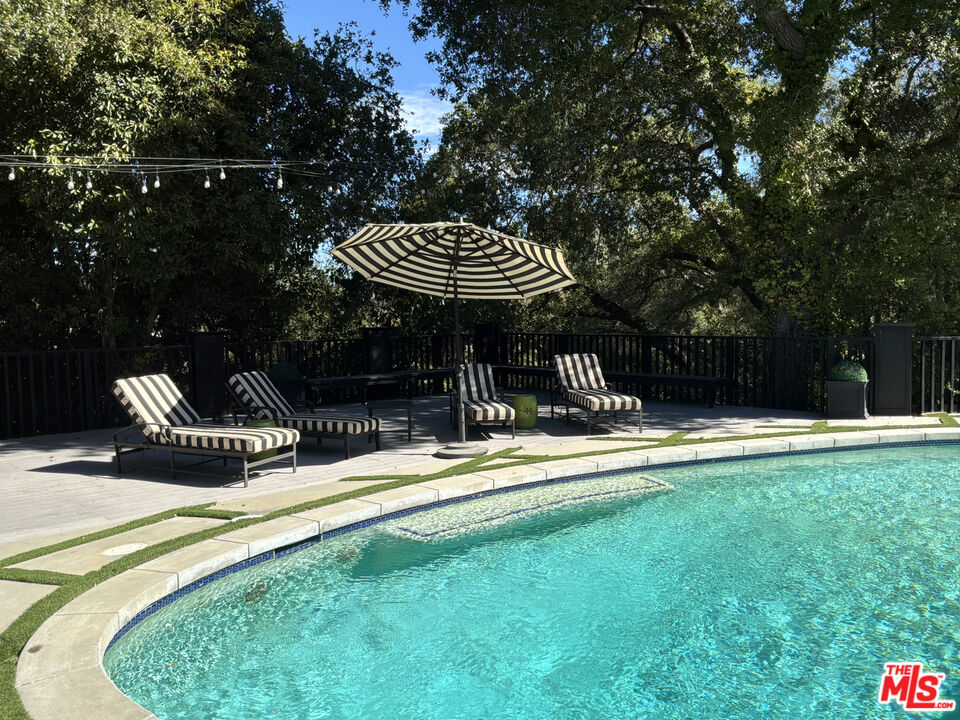 16822 Escalon Dr