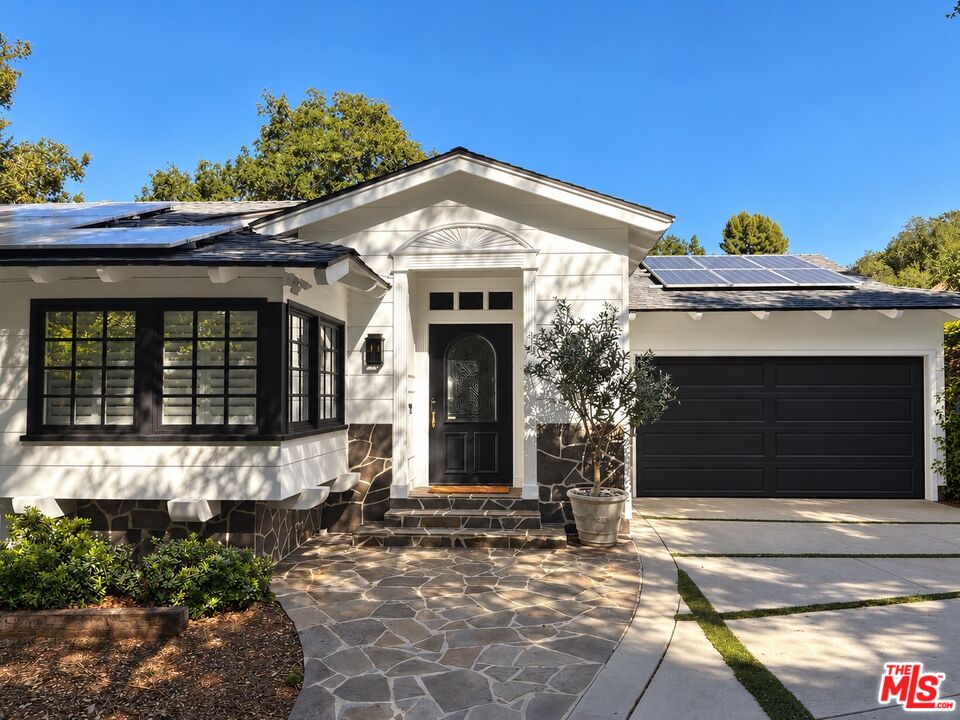 16822 Escalon Dr