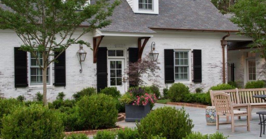 855 Two Notch Road SE