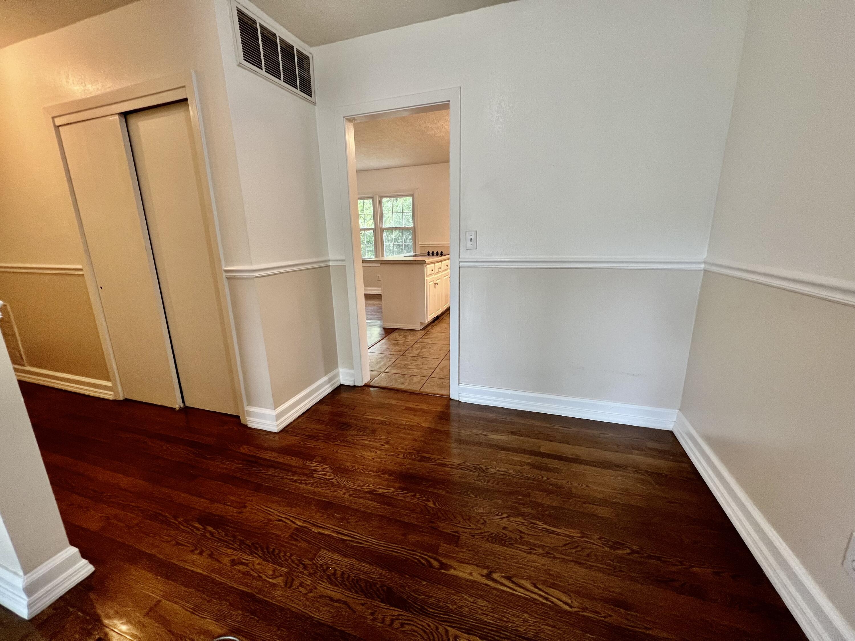 2928 Tennessee Lane