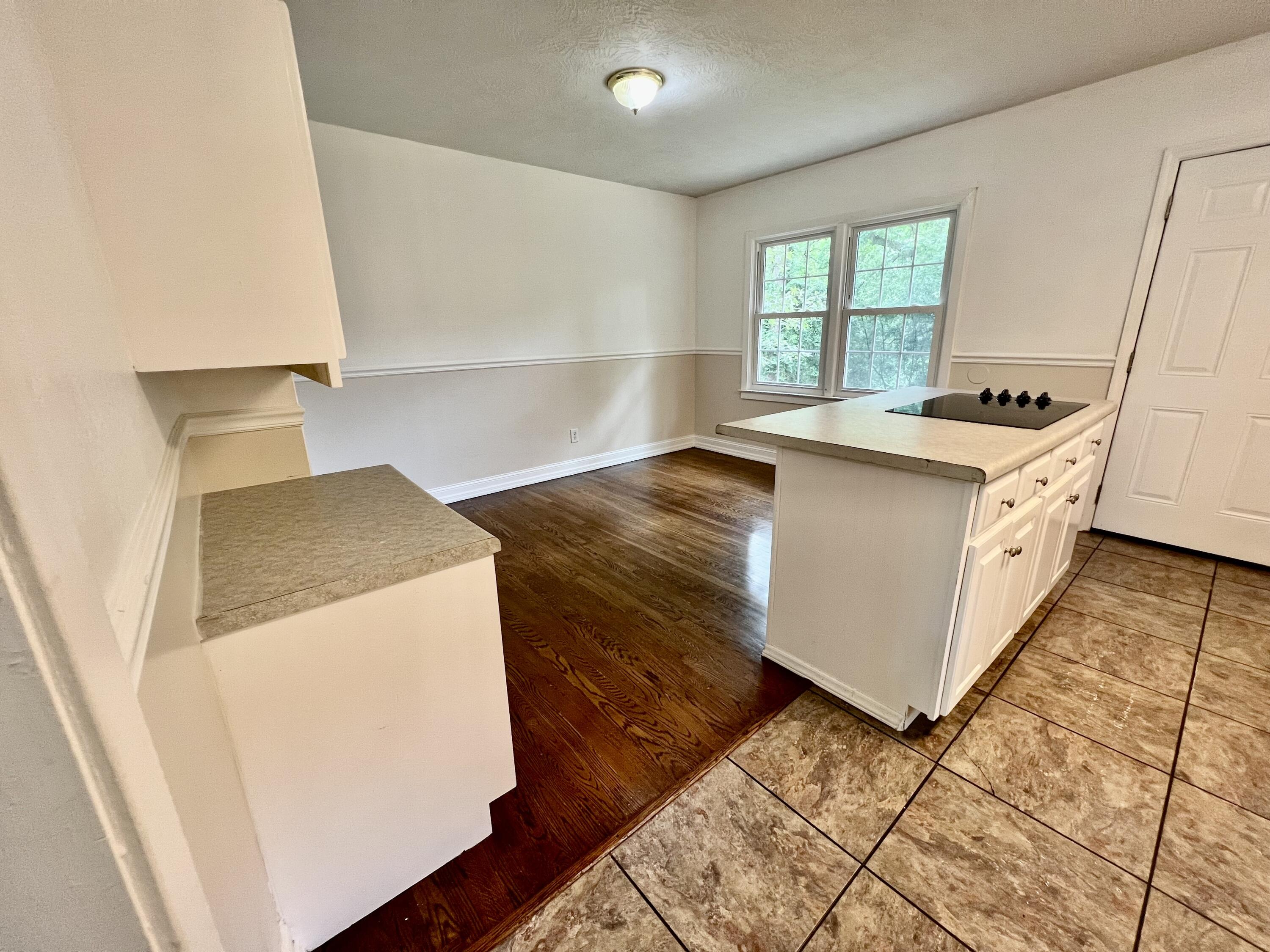 2928 Tennessee Lane
