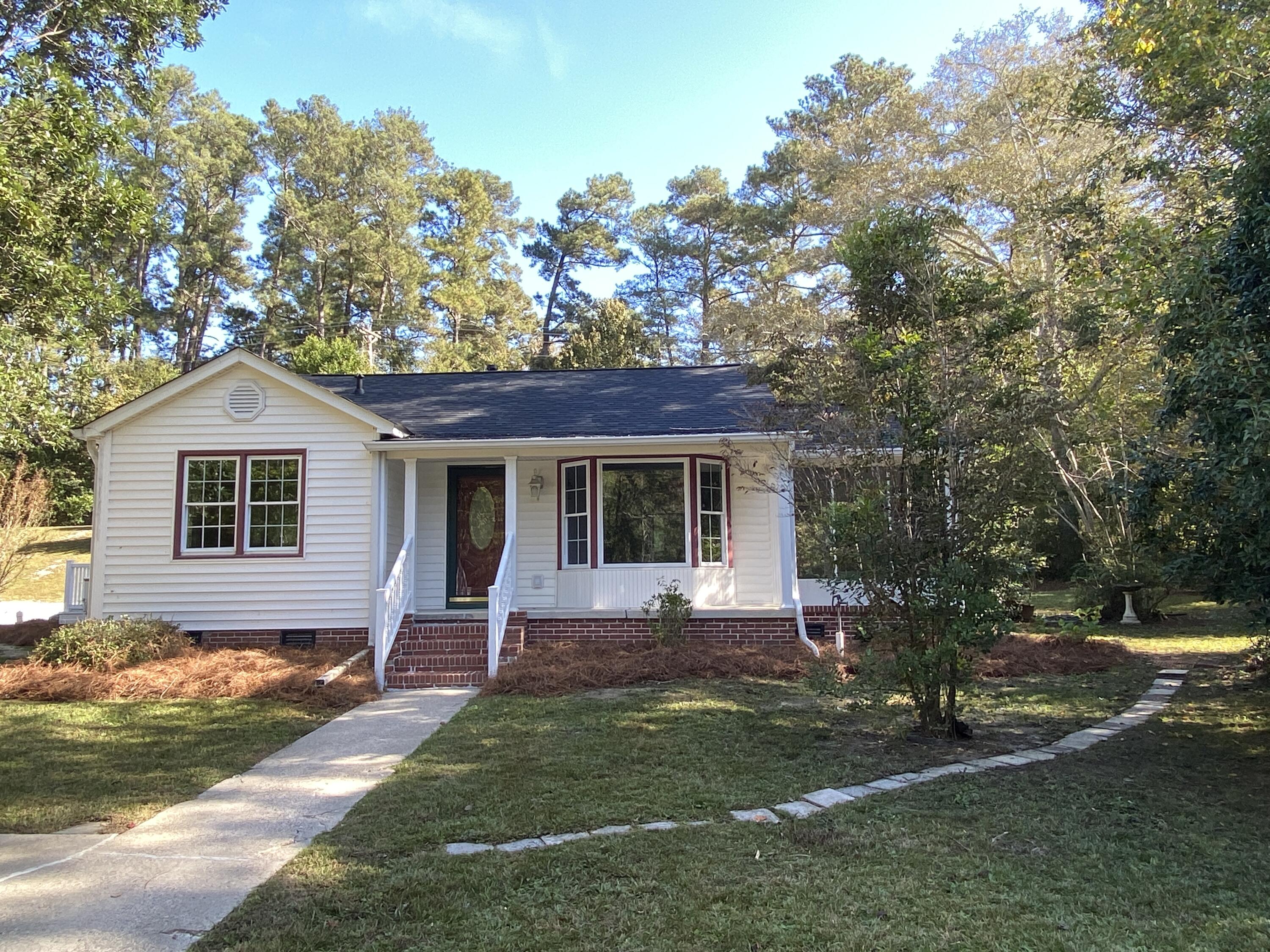 946 Belvedere Clearwater Road