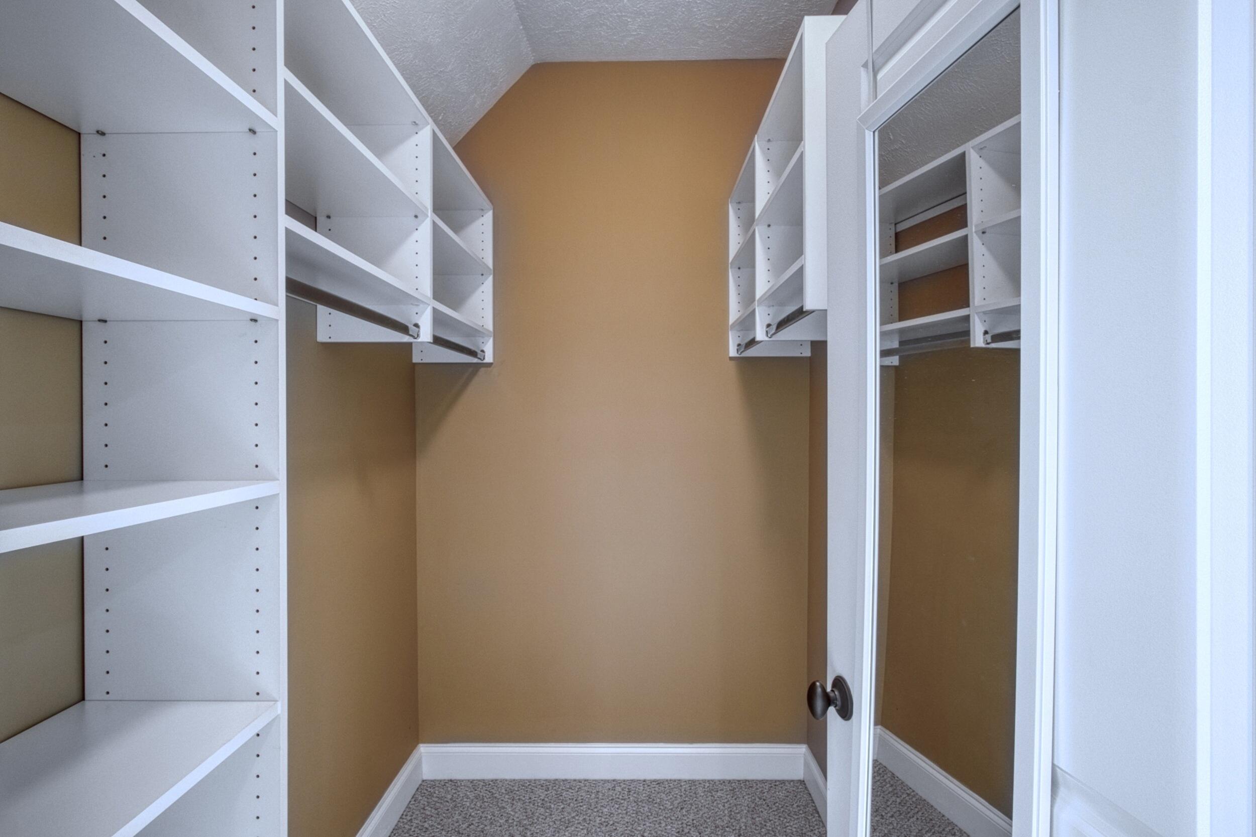 213 Birch Tree Circle