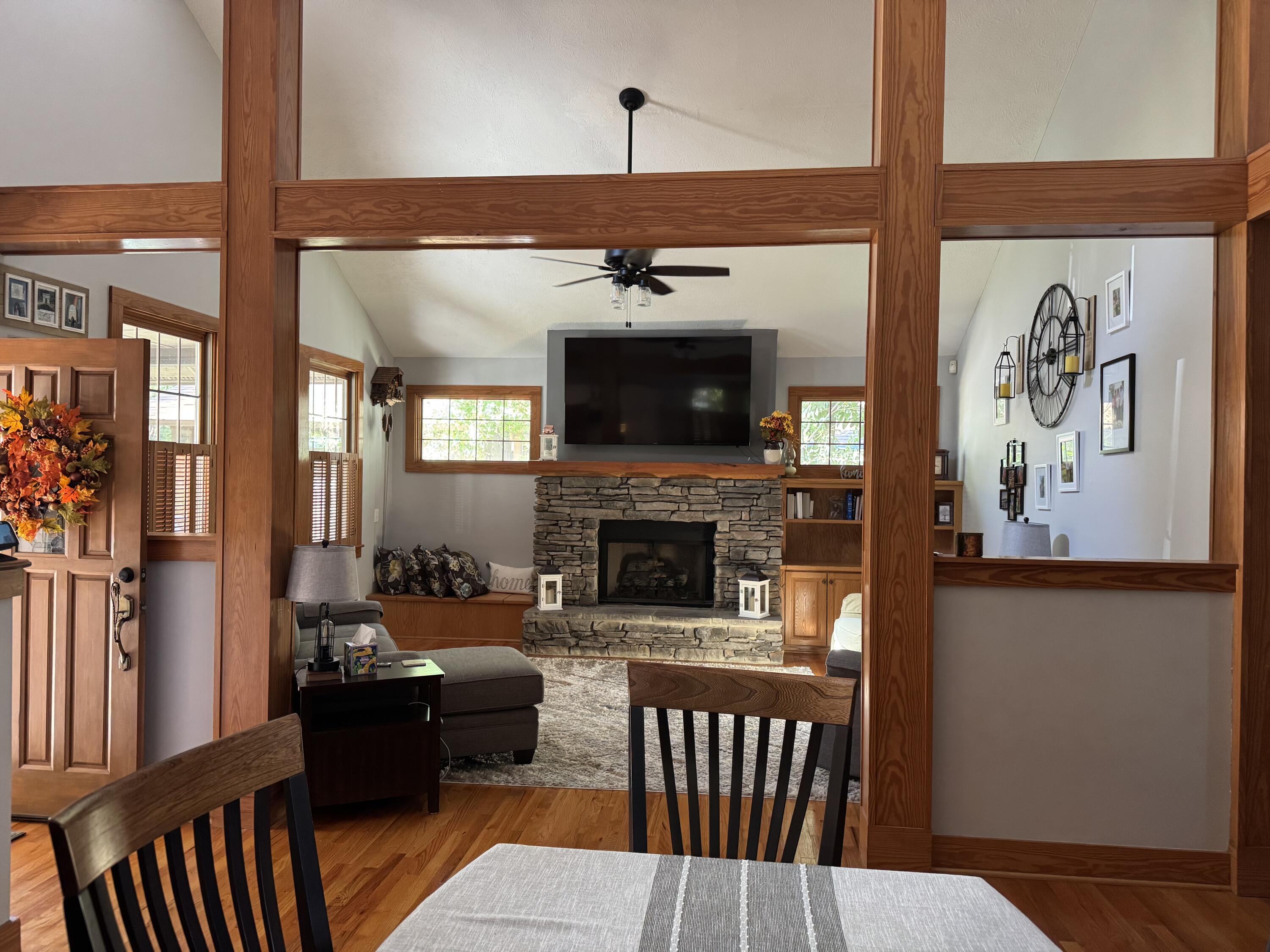 6 Bungalow Village Way