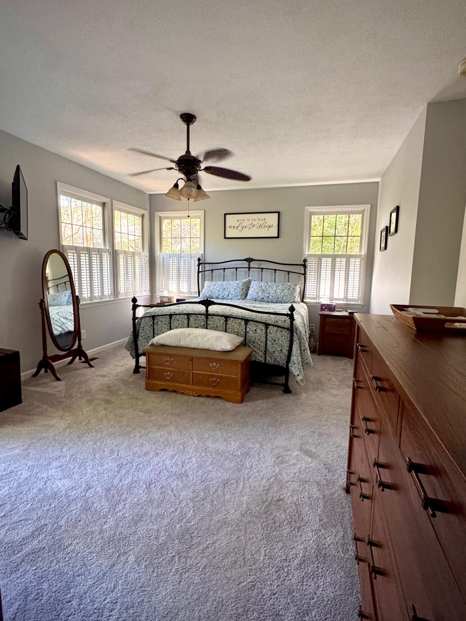 6 Bungalow Village Way