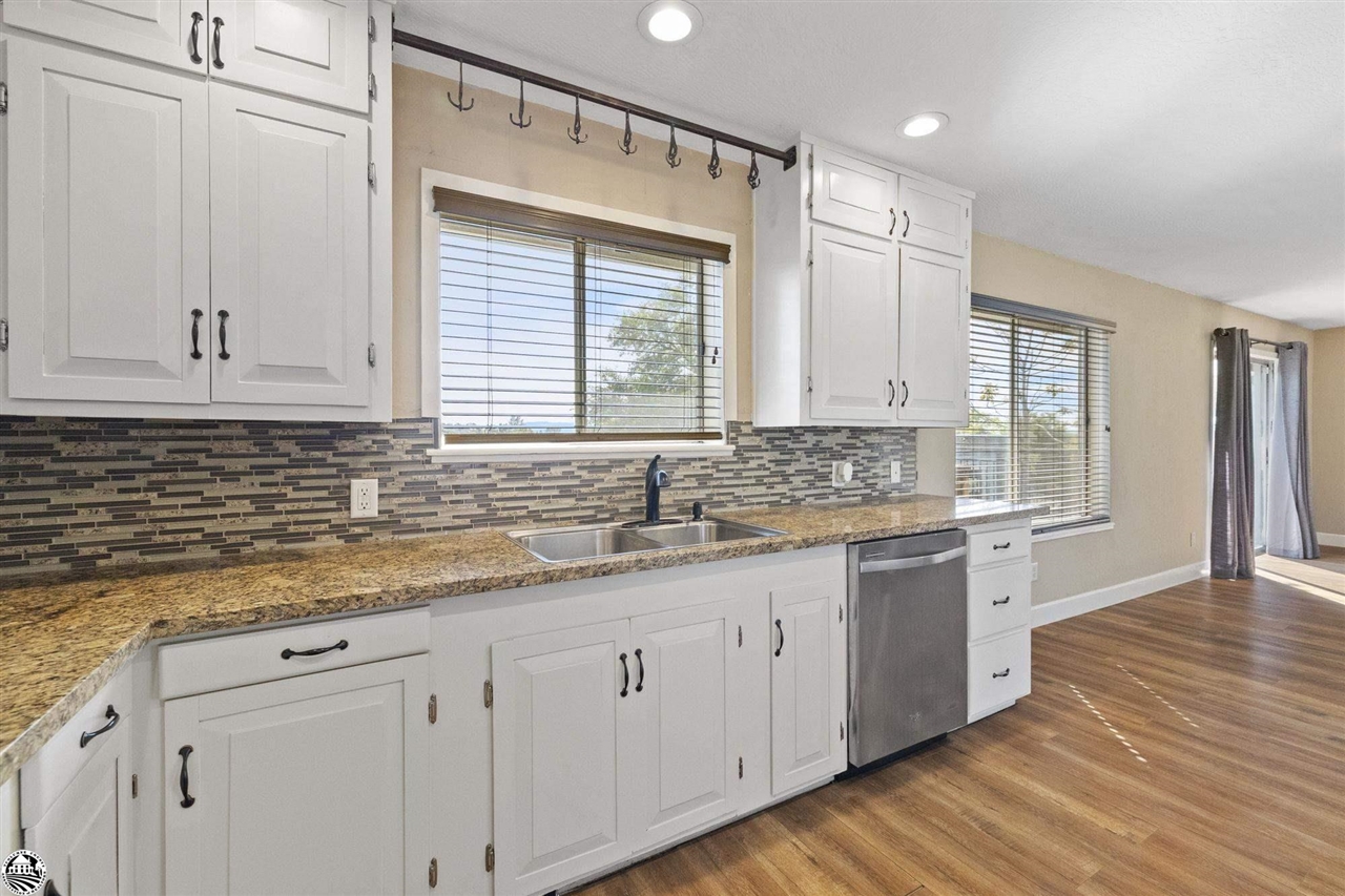 3949 Juniper Dr.