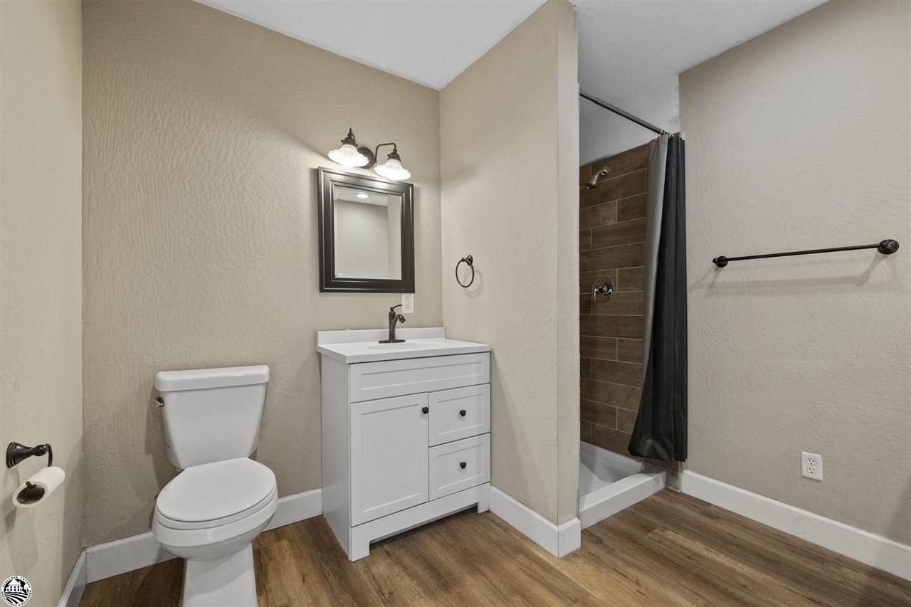 3949 Juniper Dr.