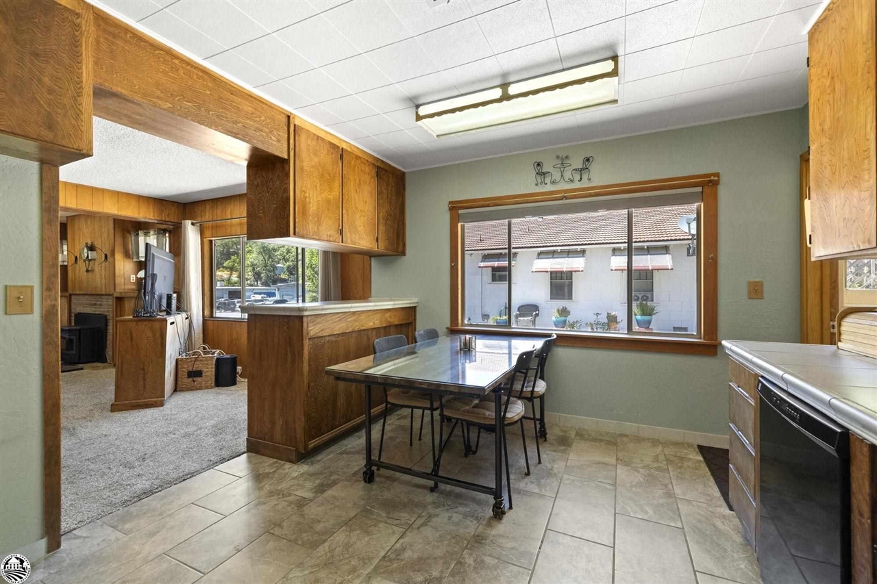 619 Shaws Flat Rd.