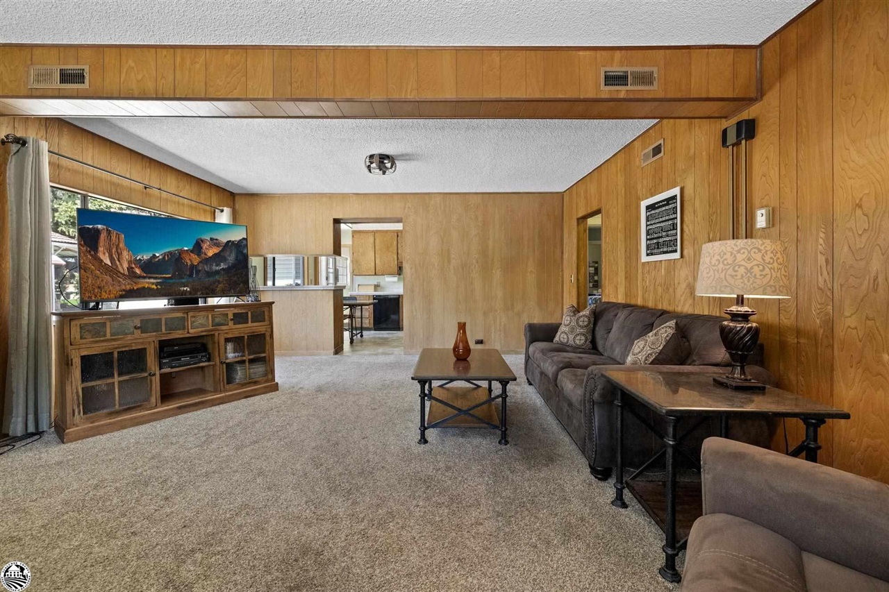 619 Shaws Flat Rd.