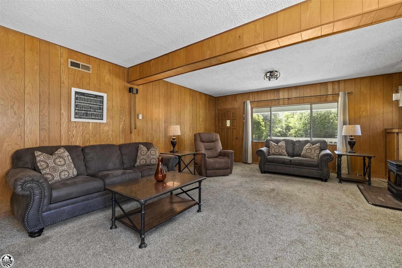 619 Shaws Flat Rd.
