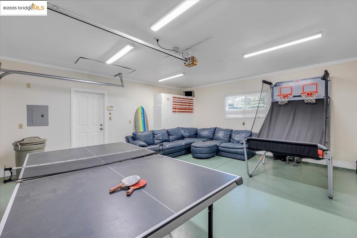 12881 Green Valley Cir