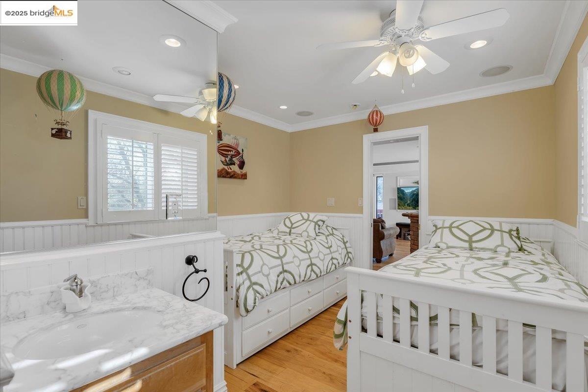 12881 Green Valley Cir