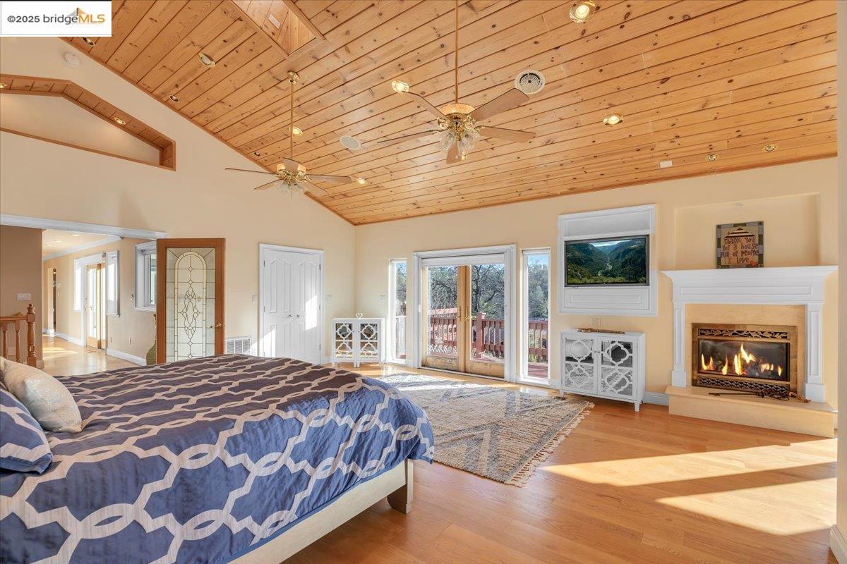 12881 Green Valley Cir